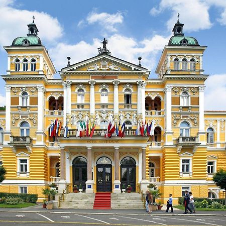 Ensana Nove Lazne Hotel Marianske Lazne Bagian luar foto