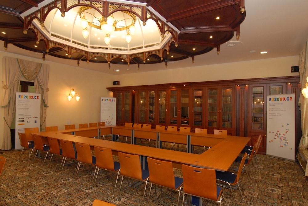 Ensana Nove Lazne Hotel Marianske Lazne Bagian luar foto