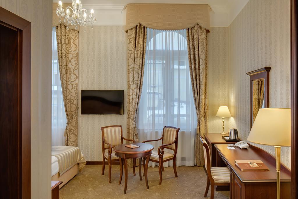 Ensana Nove Lazne Hotel Marianske Lazne Bagian luar foto